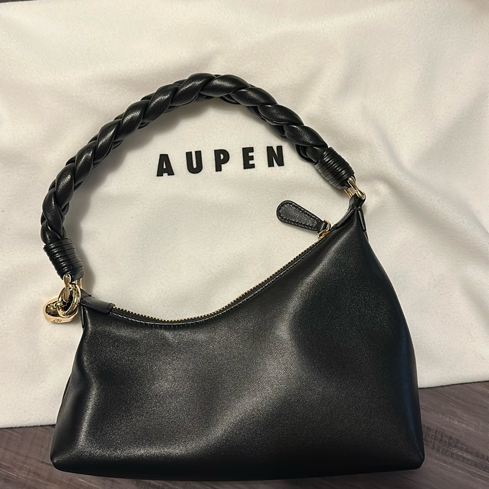 Aupen Taylor swift black bag nirvana buckle bag brand new